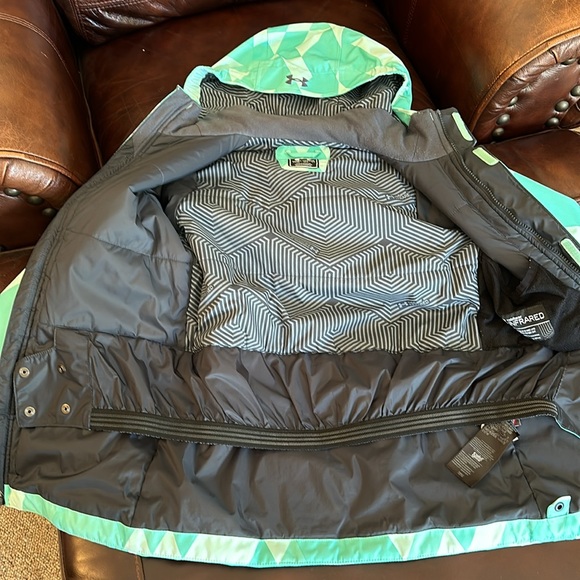 Great Under Armour Coldgear Infrared Hooded Ski/Cnow Jacket! Sz M - Picture 5 of 7